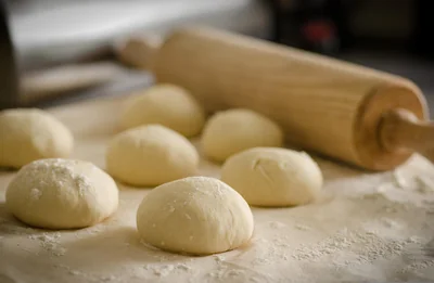 Les meilleures astuces pour réussir une pâte à pizza maison en 2026