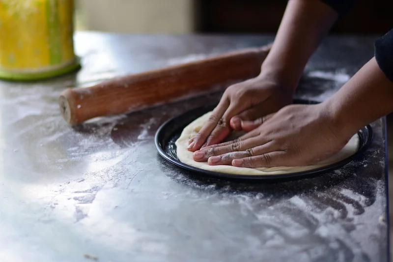 2. Maîtriser le pétrissage sans se ruiner les poignets